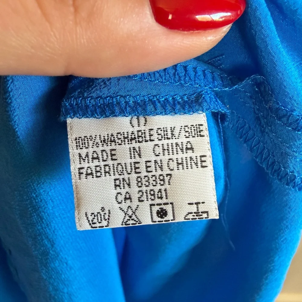 Electric Blue 100% Silk Tank Top - Picture 4 of 4